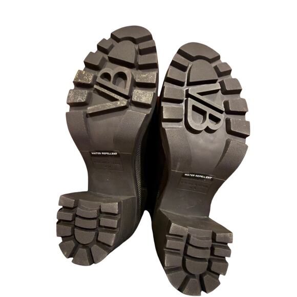 Nearly New! Veronica Beard Winnie Water Resistant Chelsea Boots in Black Sz. 9.5 - Picture 5 of 10